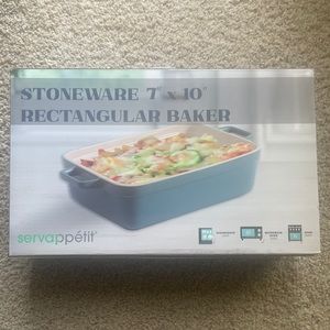 Servappetit stoneware baker.